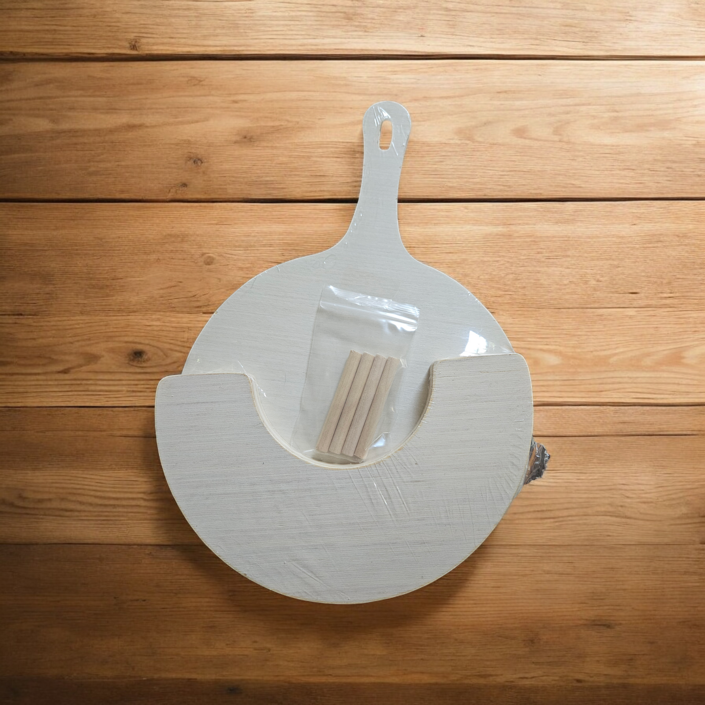 Frying pan shaped napkin holder kit